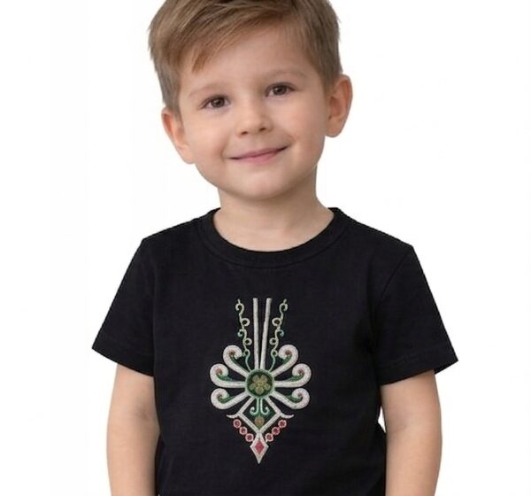 Koszulka chłopięca góralska z parzenicą Bawełniana T-shirt 152-158 Czarna
