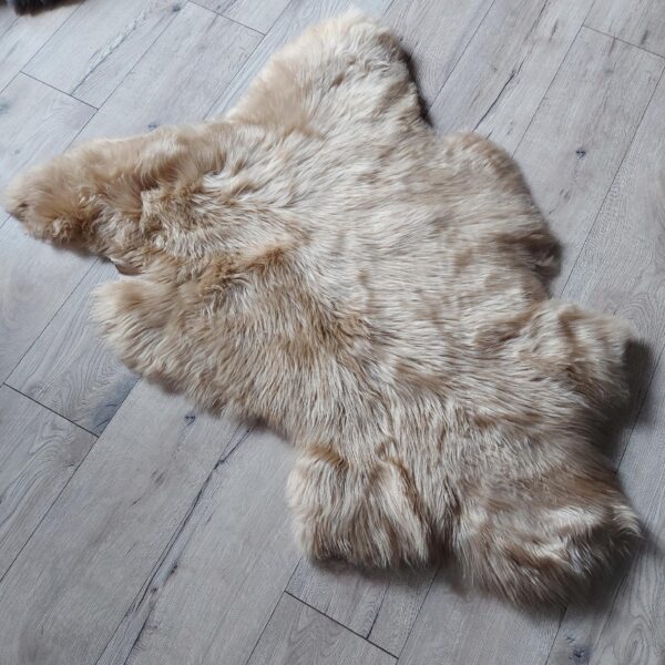 Skóra dekoracyjna Wyprawiana Skóra Naturalna Owcza 120cm Beżowa