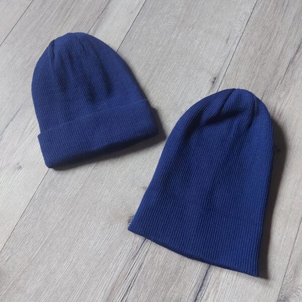 Czapka zimowa PRĄŻKOWANA beanie Granatowa